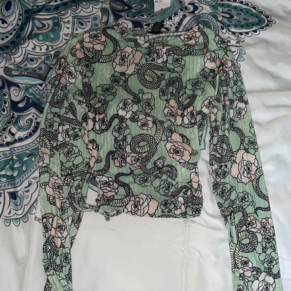 Long sleeve shirt